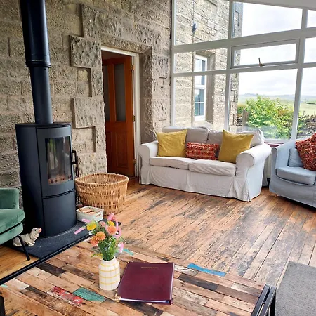 Bush Nook House Holiday home *