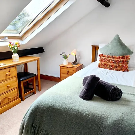 Bush Nook House * Μπράμπτον