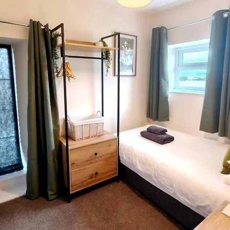 Bush Nook House *