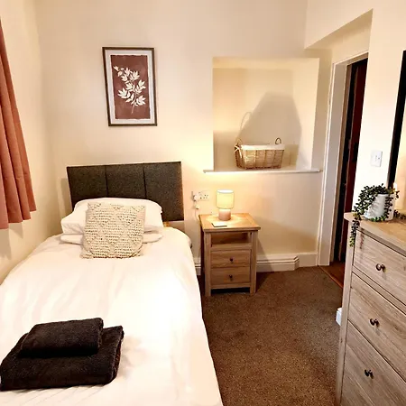 Bush Nook House * Μπράμπτον
