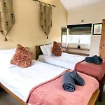 Bush Nook House 度假居 布兰普顿